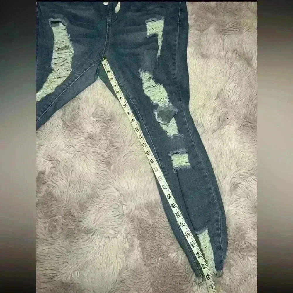 Shein 3XL Distressed Jeans - Picture 6 of 6